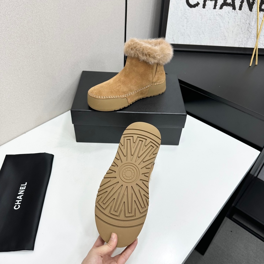 CHANEL Fur Trim Snow Boots Logo Rubber Sole Ankle Boots - Picture 5 of 9